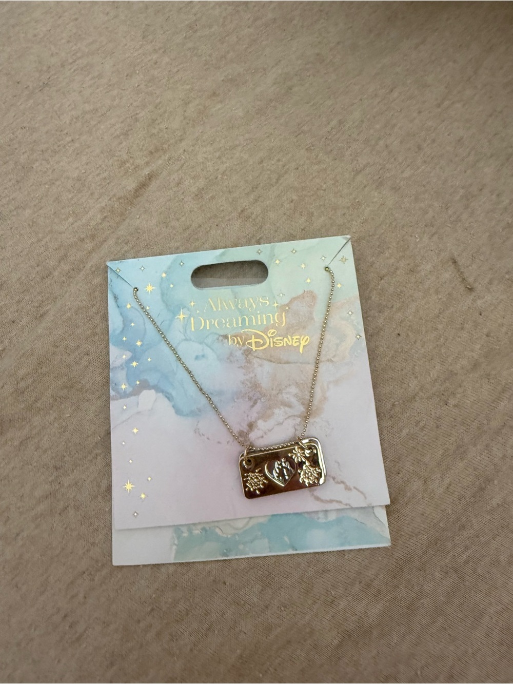 NEW WITH TAGS ROYALTY PRINCESS CASTLE DISNEY CASTLE NECKLACE WITH FIREWORKS